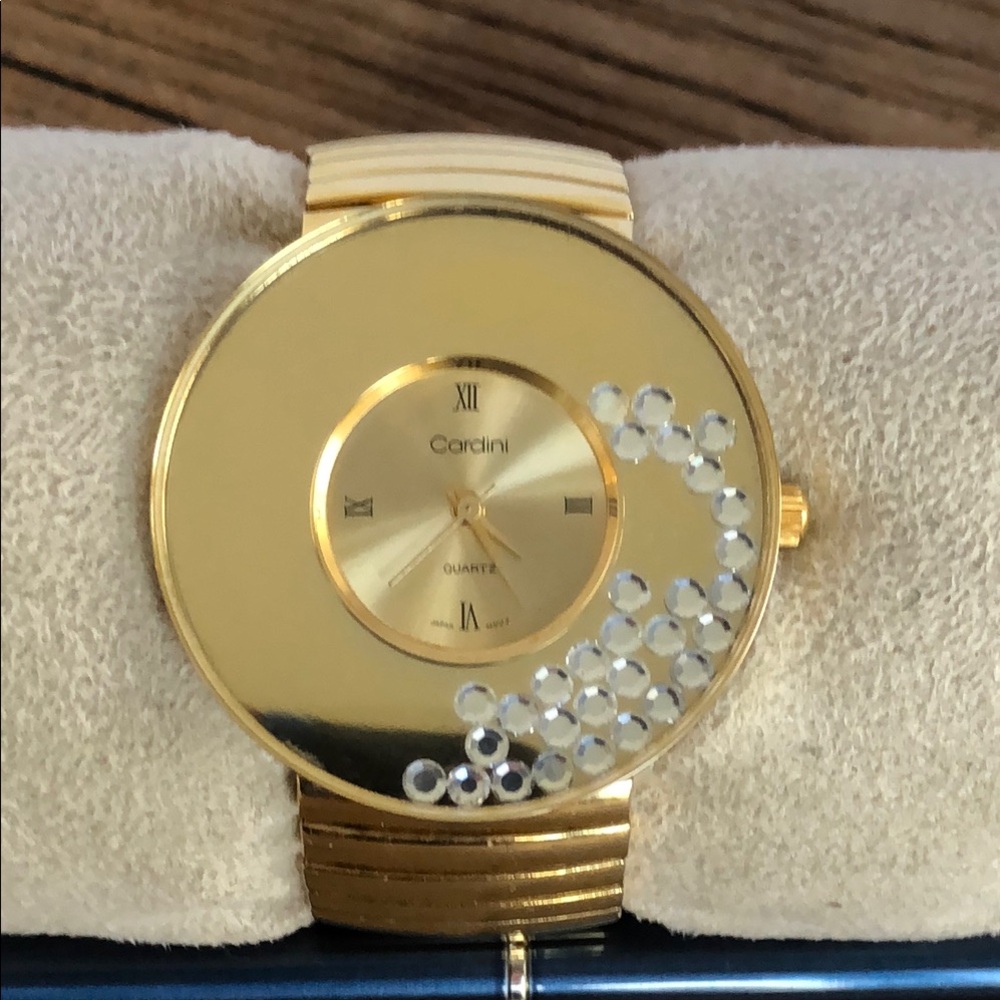 Vintage Gold Tone Women's Watch with Crystal Accents Cardini Stretch Band
